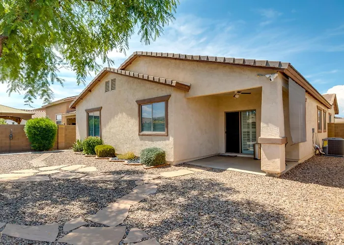 Pets Welcome! Family Gem W/ Yard & Patio Holiday home